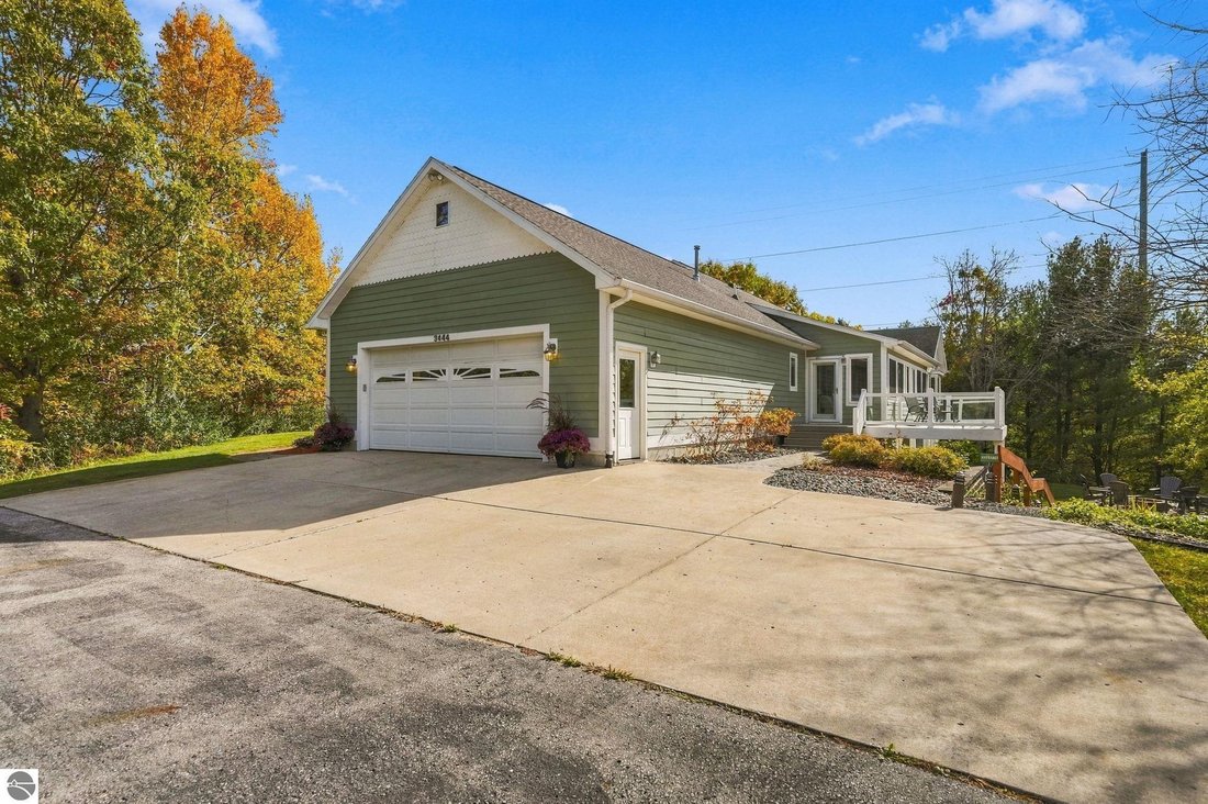 House in Traverse City, Michigan, United States 3 - 19167402