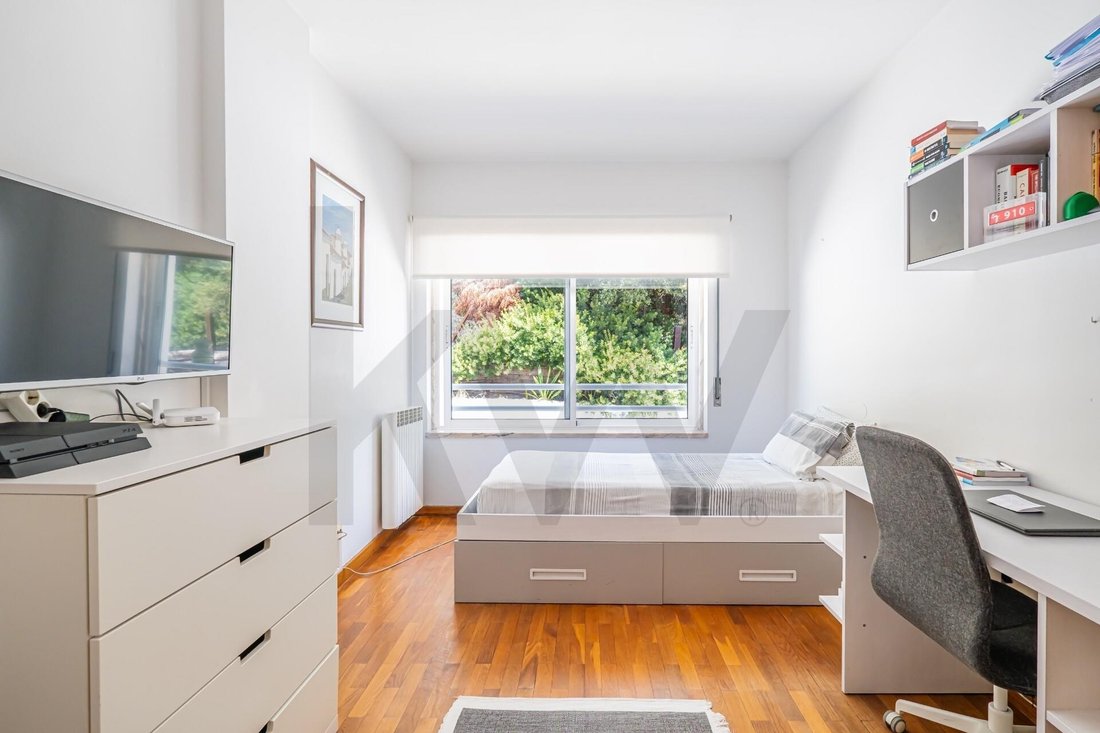 Apartment in Alges, Lisbon, Portugal 3 - 19143385