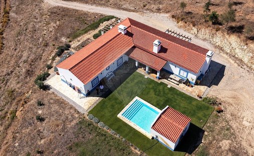 Corps de ferme à Abela, Setúbal Municipality, Portugal 1
