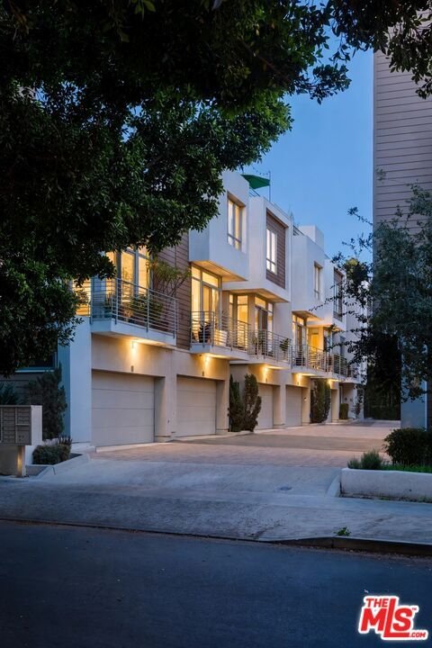 House in Los Angeles, California, United States 2 - 19167504