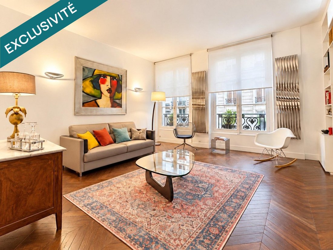 Apartment in Palais Royal, Paris 1er Arrondissement, Paris 2 - 19168159