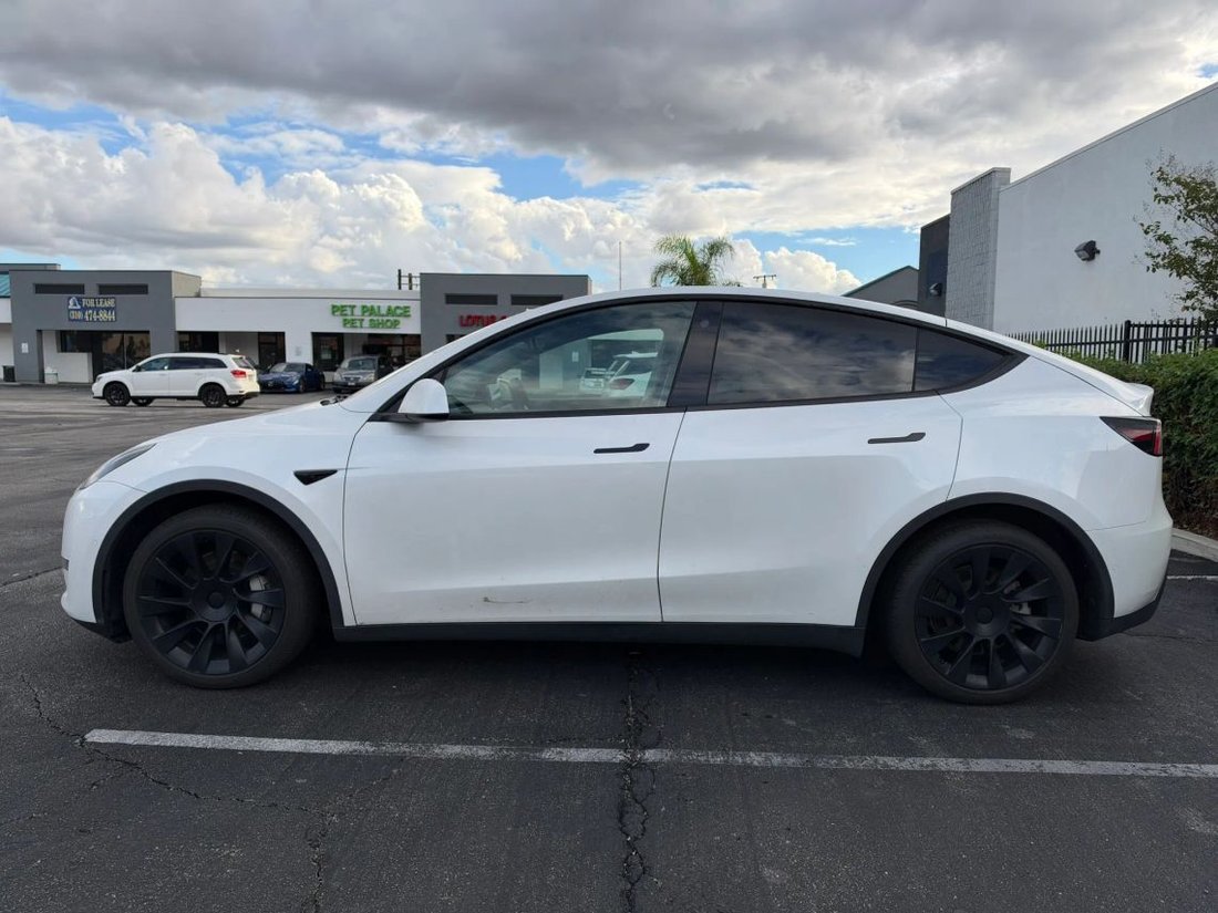 Suv in Azusa, CA, United States 4 - 19167852