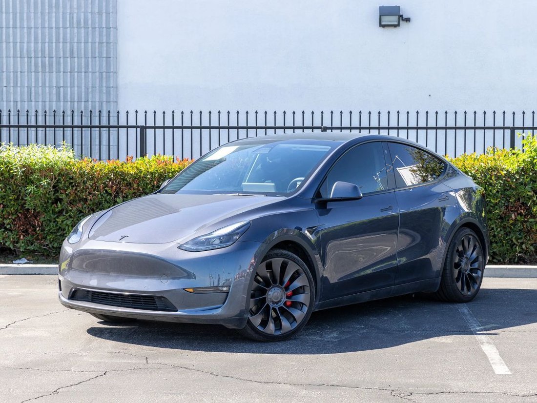 Suv in Azusa, CA, United States 3 - 18773131