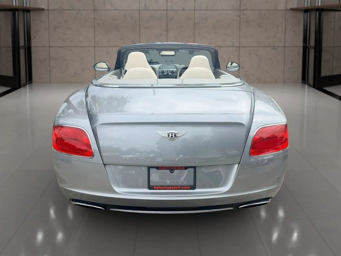 Cabriolet in West Palm Beach, FL, United States 4 - 19167785