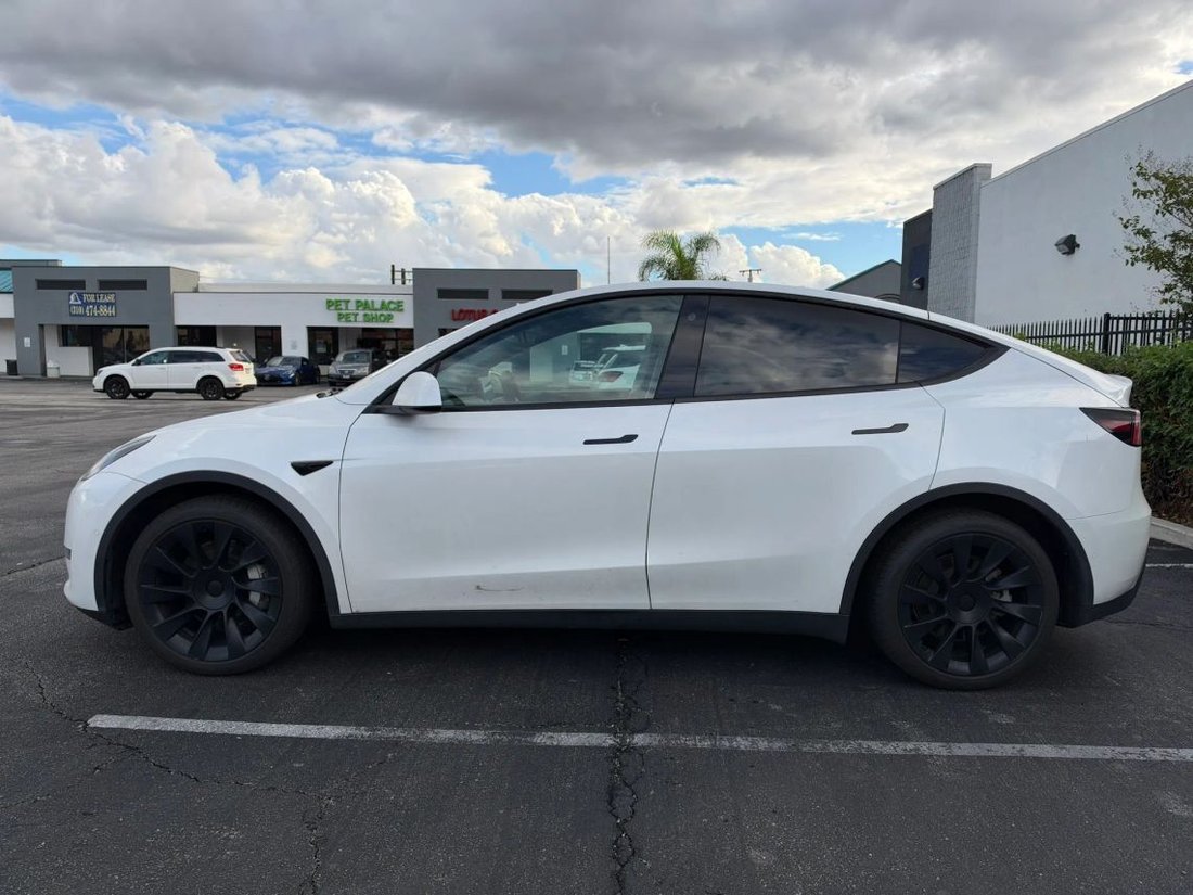 Suv in Azusa, CA, United States 5 - 19167852