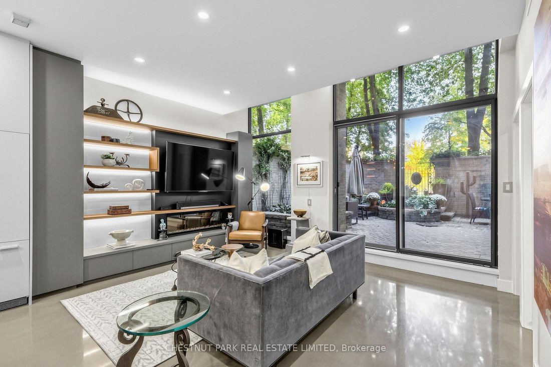 Apartment in Toronto, Ontario, Canada 4 - 19167747