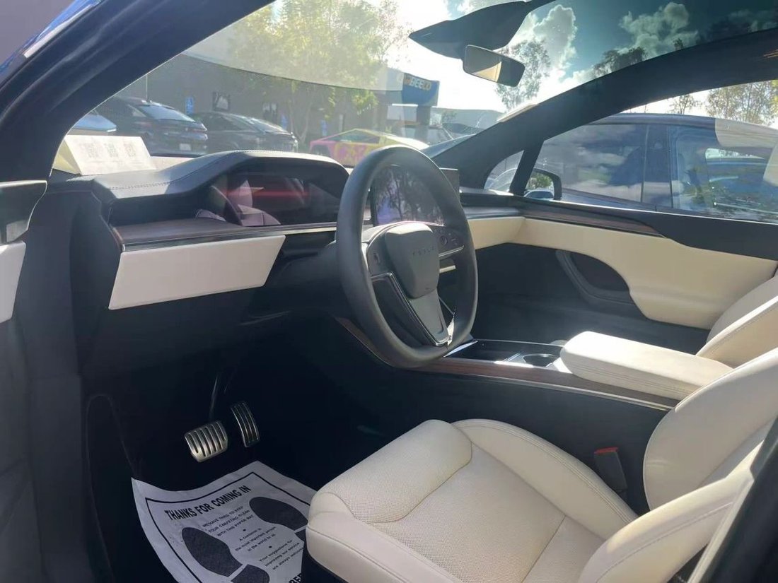 Suv in Costa Mesa, CA, United States 3 - 19167704