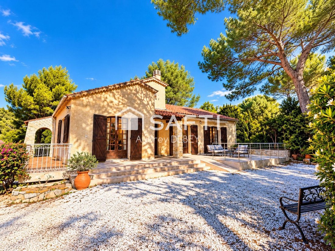 Maison à Nord, Sanary-sur-Mer, France 1 - 19168199