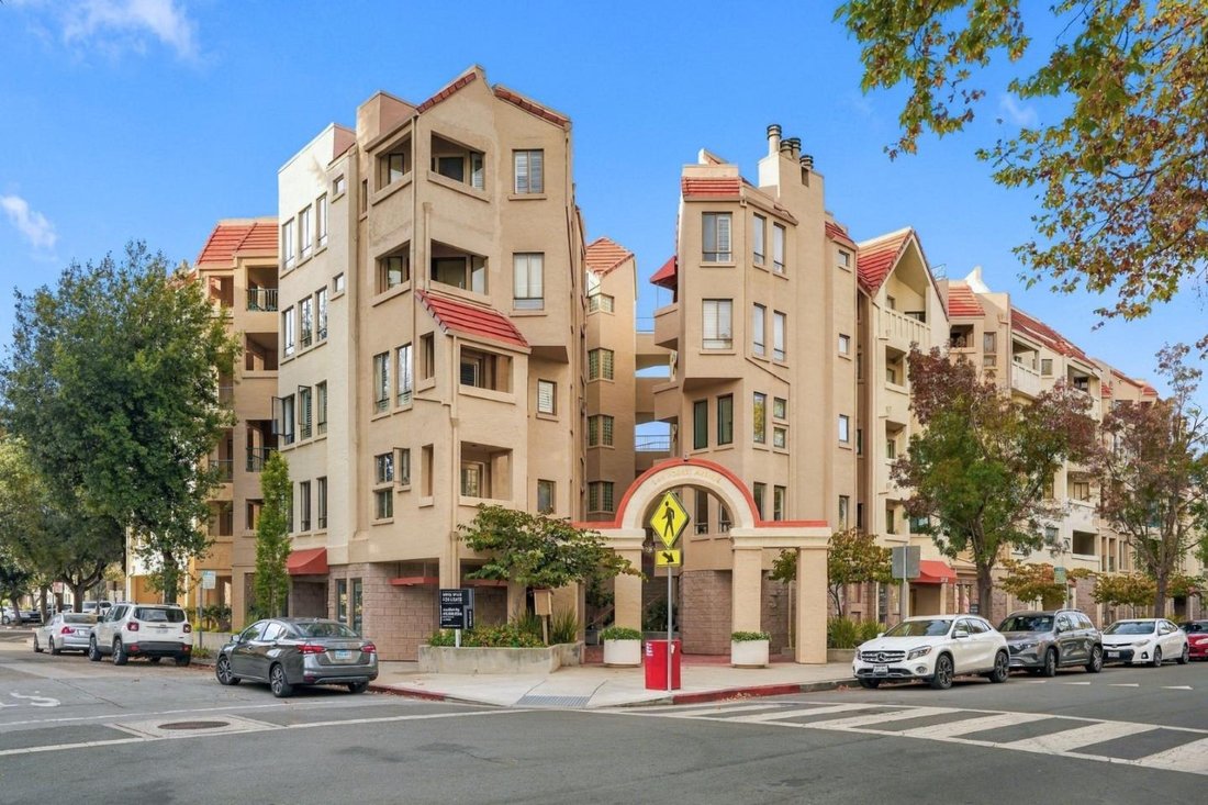 Condo in Palo Alto, California, United States 1 - 19167482