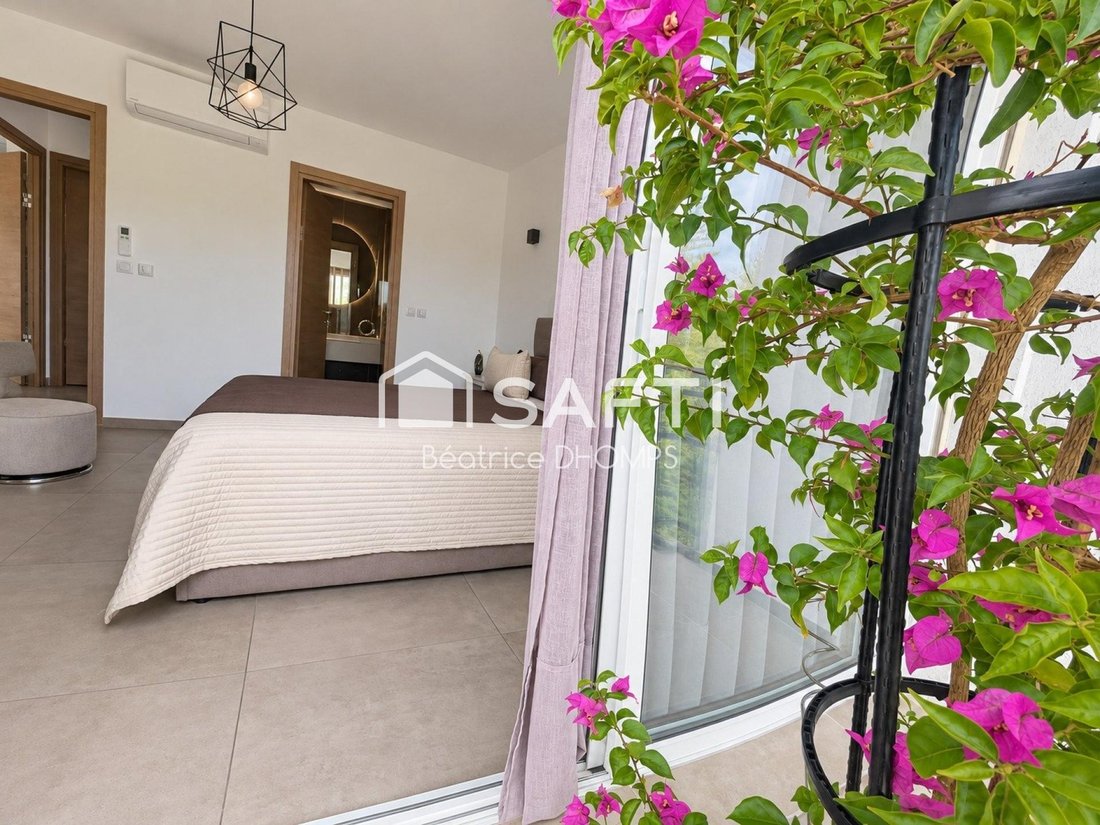 Apartment in Le Dramont-Agay-Anthéor-Le Trayas, Saint-Raphaël, France 5 - 19168100