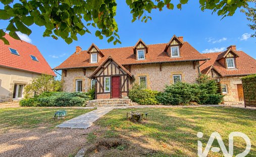 Maison à Toulon-sur-Allier, Auvergne-Rhône-Alpes, France 1
