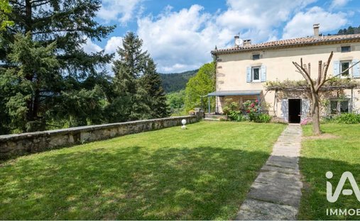 Maison à Rocher, Auvergne-Rhône-Alpes, France 1