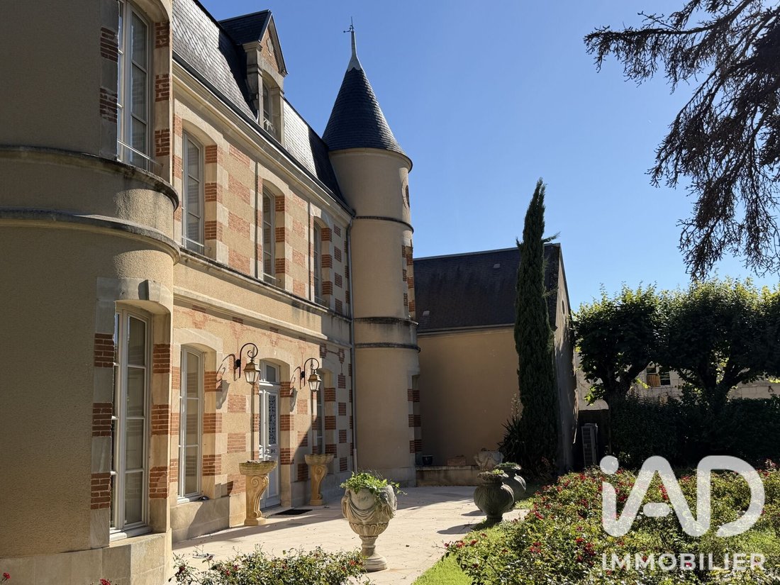 Casa a Saint-Georges-lès-Baillargeaux, Nuova Aquitania, Francia 3 - 19168345