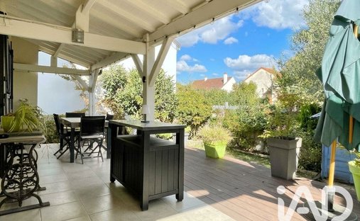 Casa a Centre Ville, Houilles, Francia 1