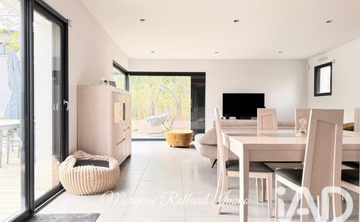 House in Mauves-sur-Loire, Pays de la Loire, France 1
