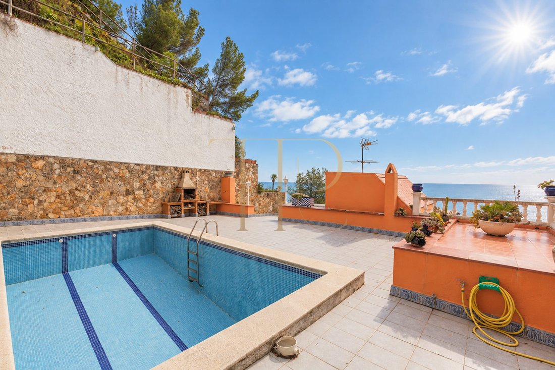 Villa in Lloret de Mar, Catalonia, Spain 3 - 19168071