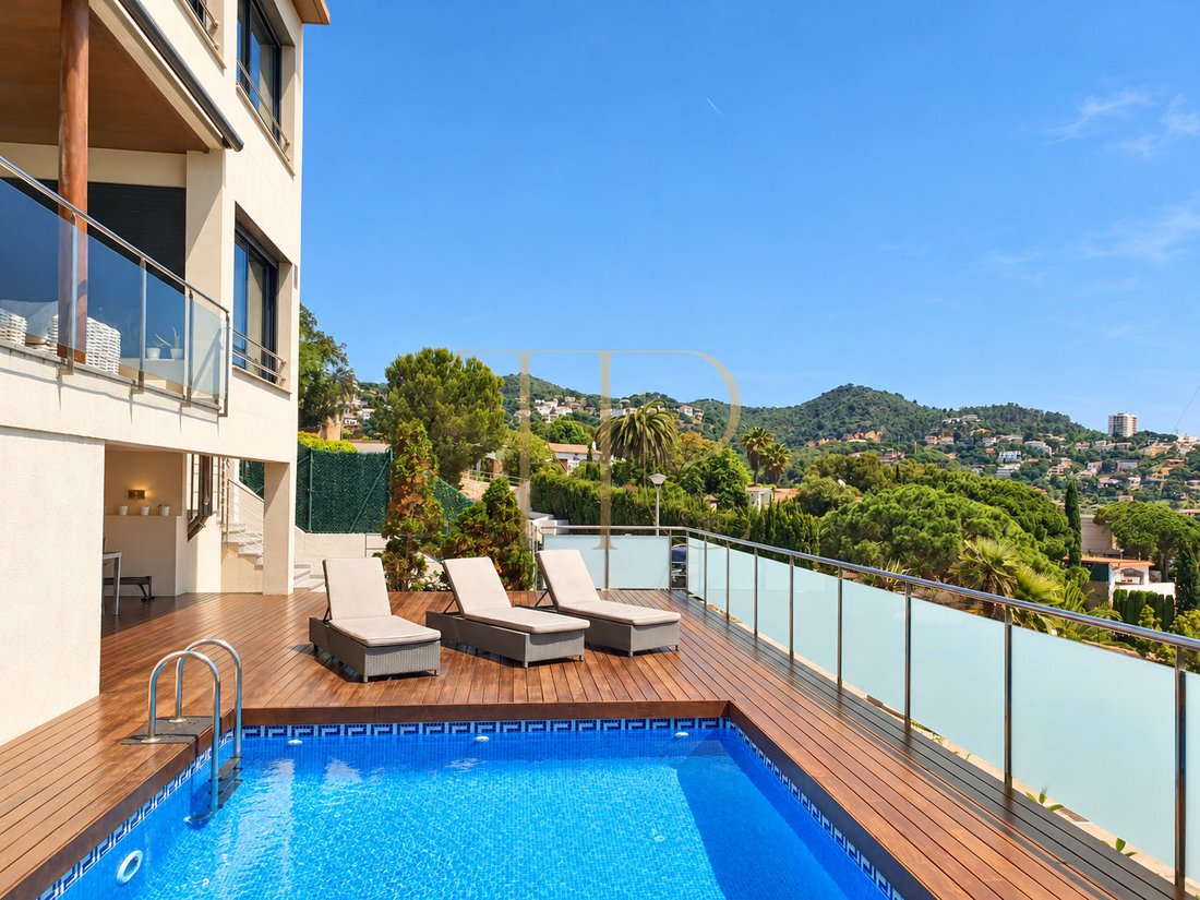 Villa en Lloret de Mar, Cataluña, España 1 - 19168184