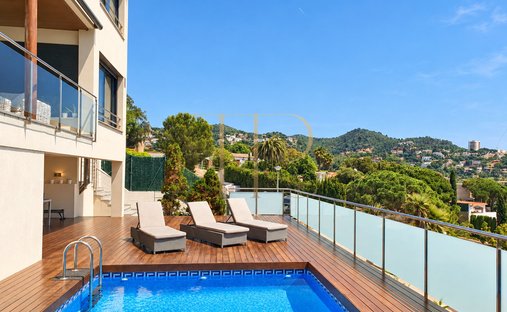 Villa in Lloret de Mar, Catalonia, Spain 1