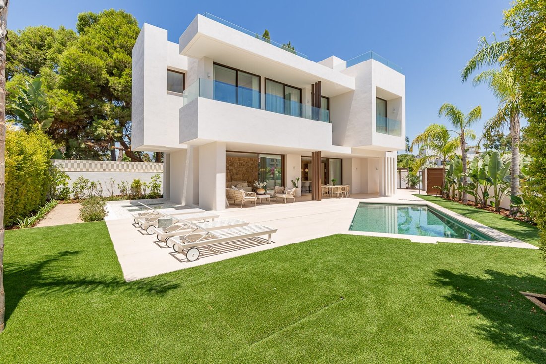 Villa in Puerto Banus, Marbella, Spain 1 - 19168267