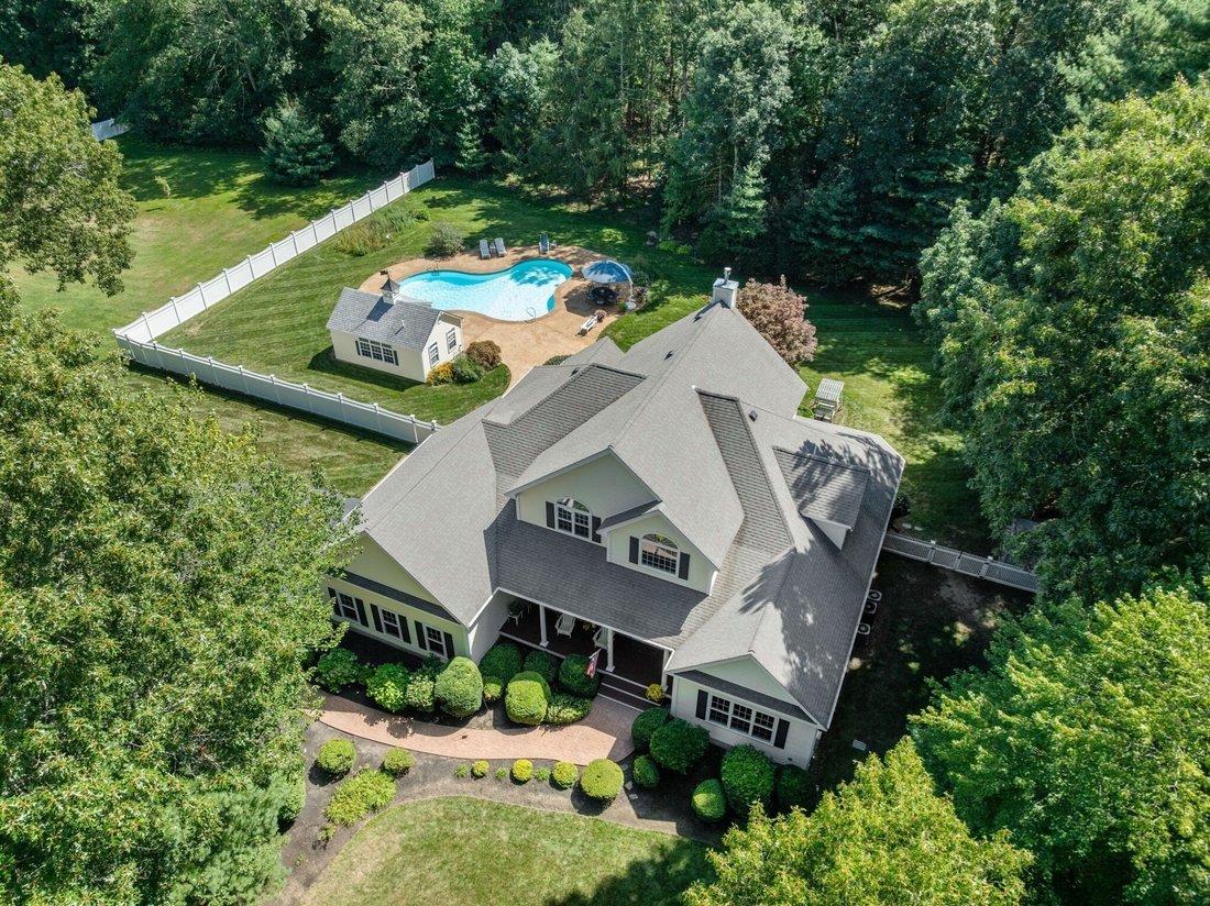 House in Franklin, Massachusetts, United States 4 - 19168547
