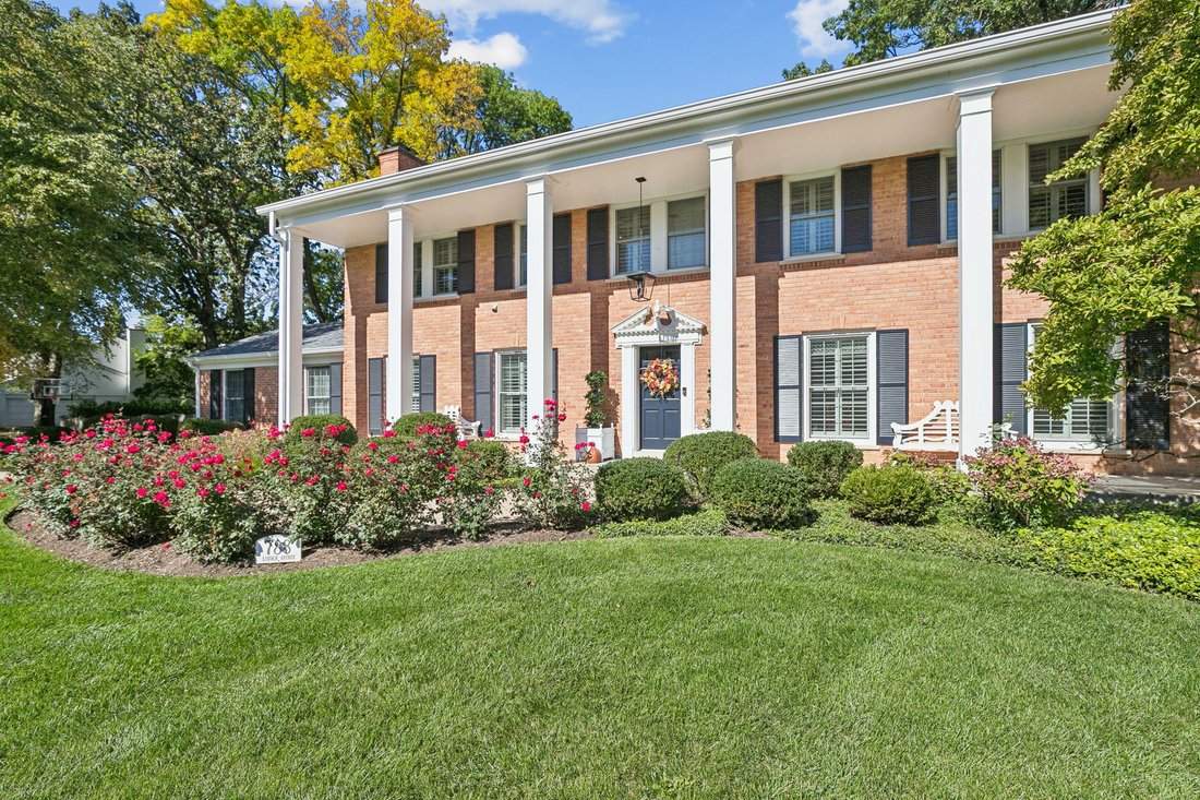 House in Lake Bluff, Illinois, United States 2 - 19168572