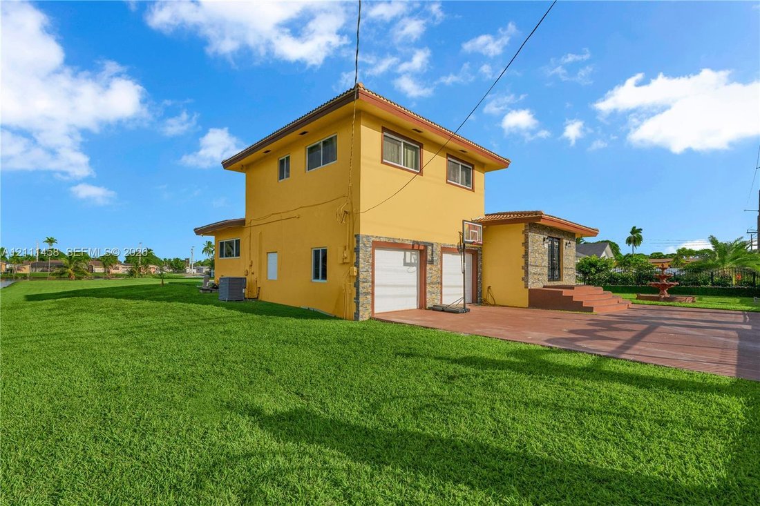 Casa en Miami Gardens, Florida, Estados Unidos 5 - 19168406