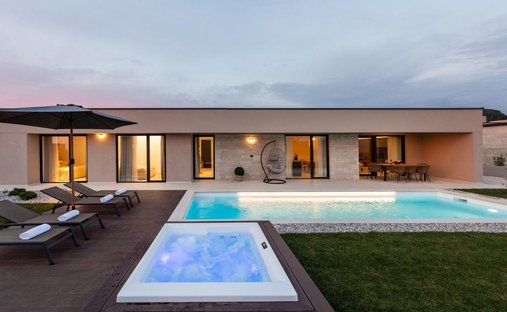 Villa in Poreč, Gespanschaft Istrien, Kroatien 1