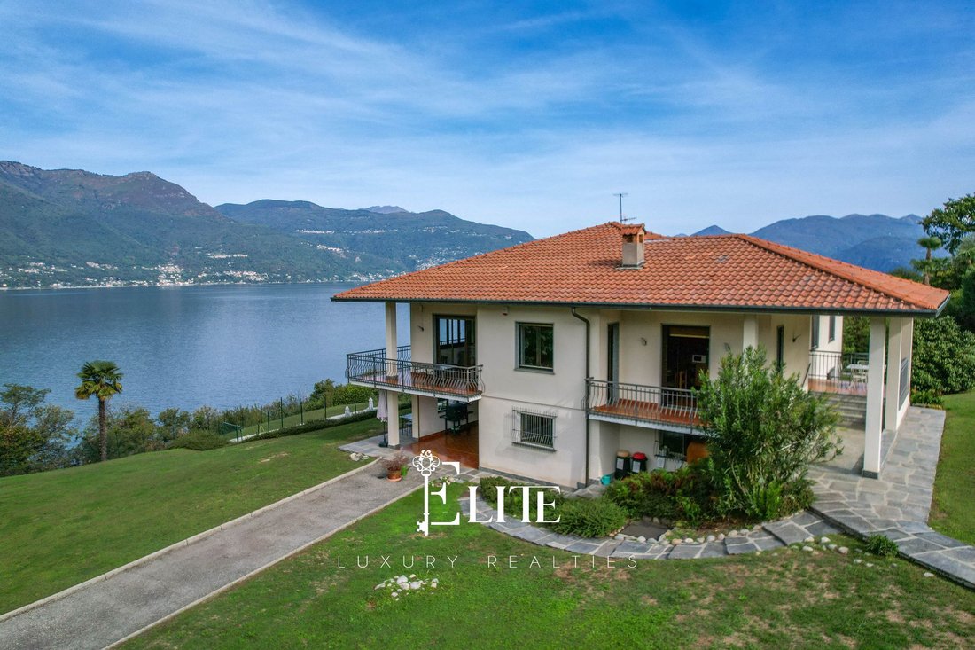 Villa in Porto Valtravaglia, Lombardei, Italien 5 - 19176126
