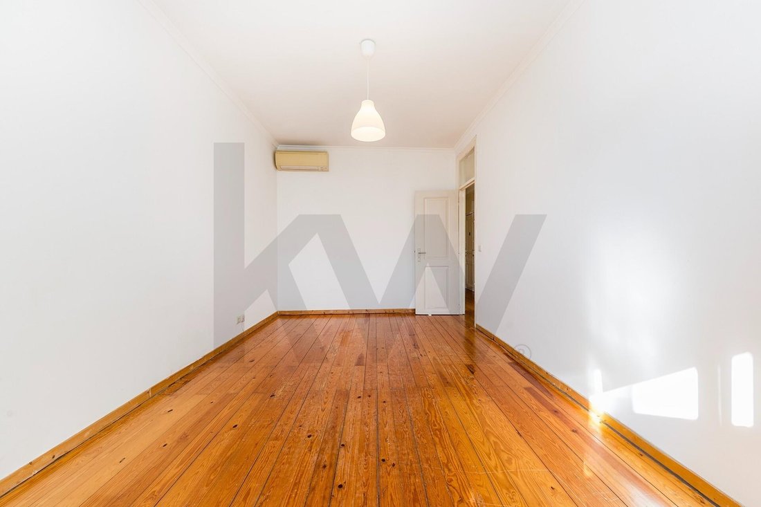Apartment in Areeiro, Lisbon, Portugal 4 - 19174725