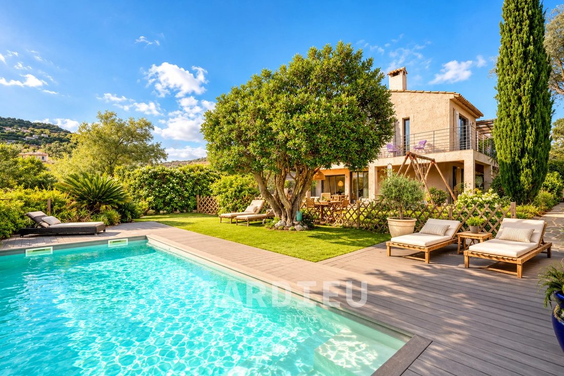 Villa in La Croix-Valmer, Provence-Alpes-Côte d'Azur, France 3 - 19169936