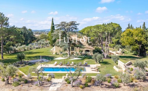 Maisons de campagne à Boulbon, Provence-Alpes-Côte d'Azur, France 1