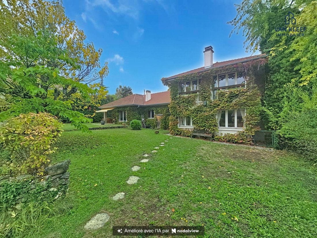 Maison à Ferney-Voltaire, Auvergne-Rhône-Alpes, France 1 - 19171032