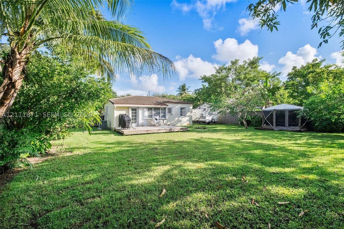 House in Miami, Florida, United States 3 - 19171752
