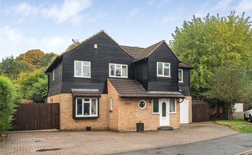 House in Mount Hermon, Woking, England 1