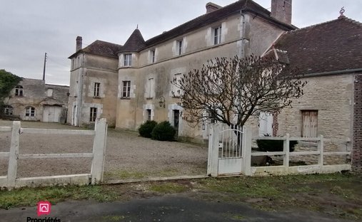 Villa in Monts-sur-Orne, Normandie, Frankreich 1