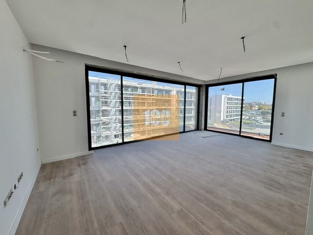 Apartment in Santa Marinha e Sao Pedro da Afurada, Porto District, Portugal 3 - 19175417