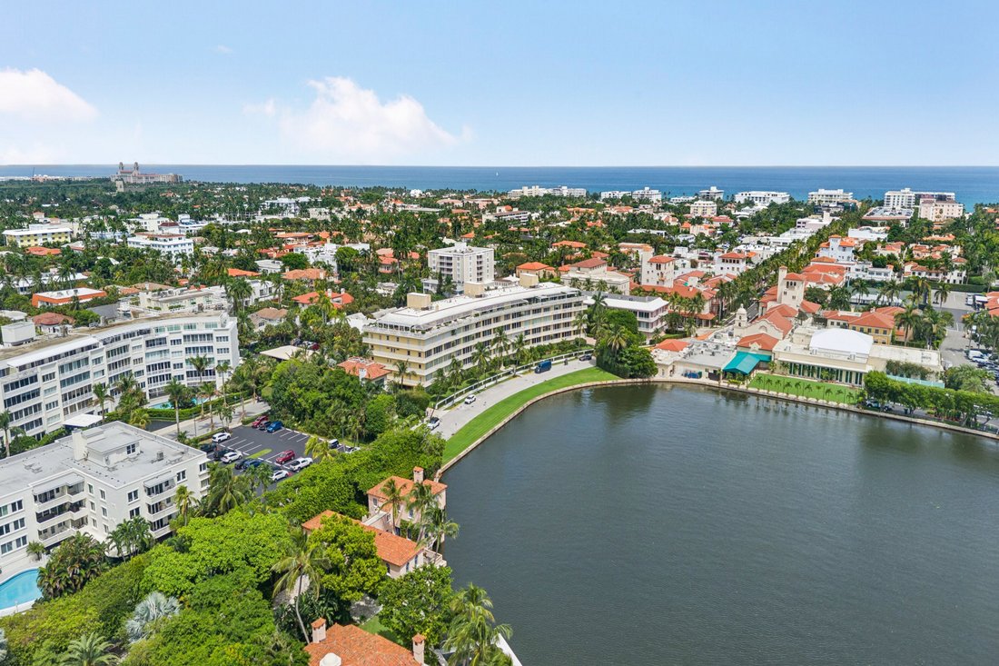 Co Op in Palm Beach, Florida, United States 2 - 19176180