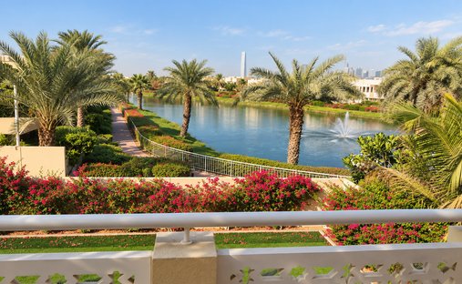 Villa en The Meadows, Dubái, Emiratos Árabes Unidos 1