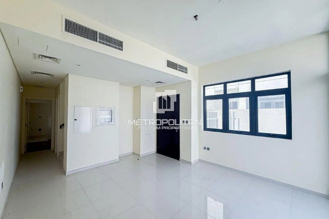 Townhouse in Damac Hills 2, Dubai, United Arab Emirates 1 - 19177316