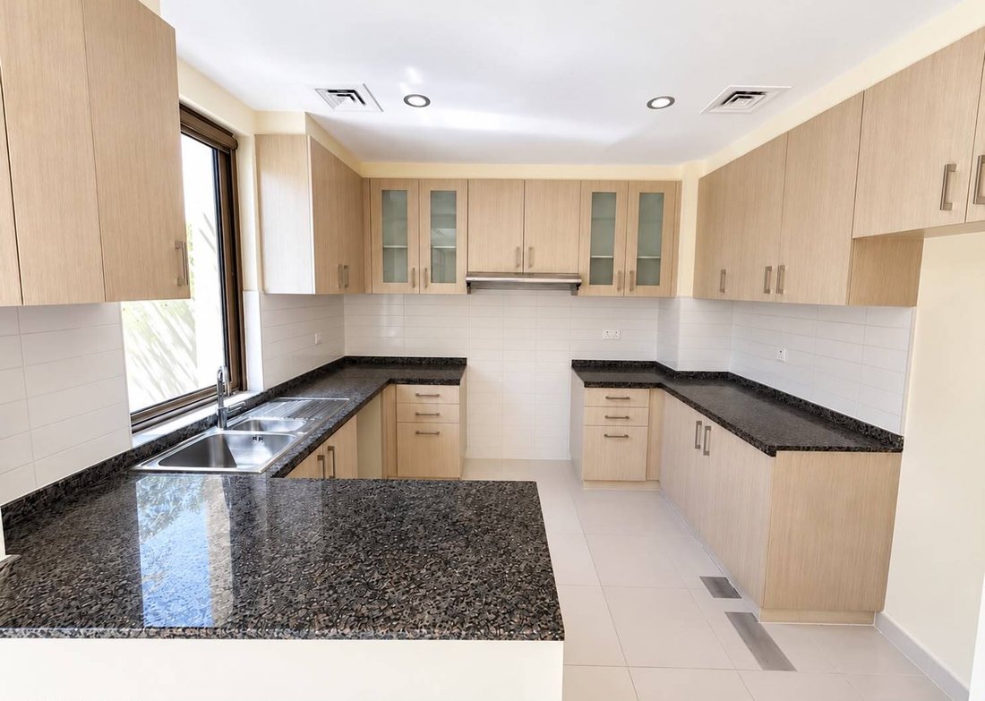 Townhouse in Reem, Dubai, United Arab Emirates 4 - 19172614