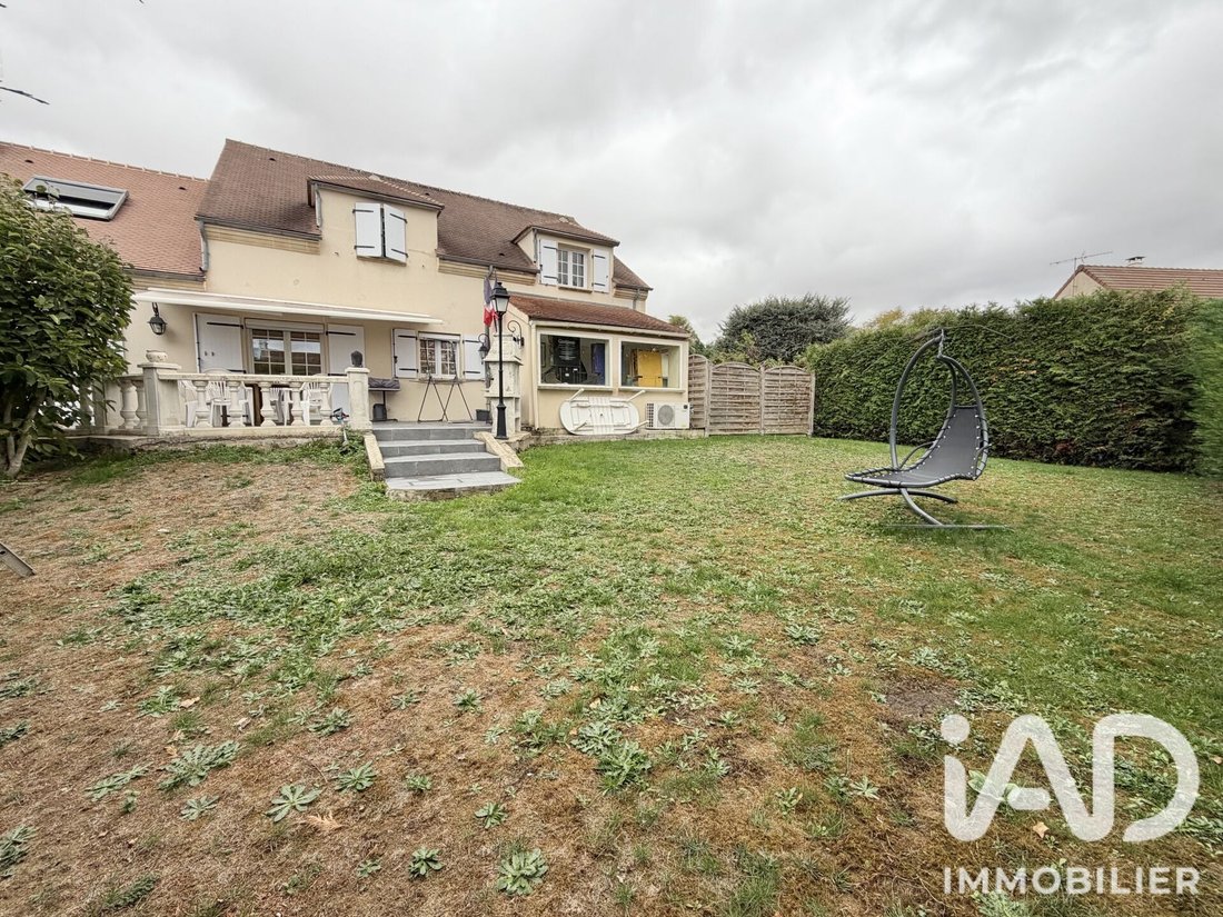 House in Saint-Mesmes, Ile-de-France, France 2 - 19176339