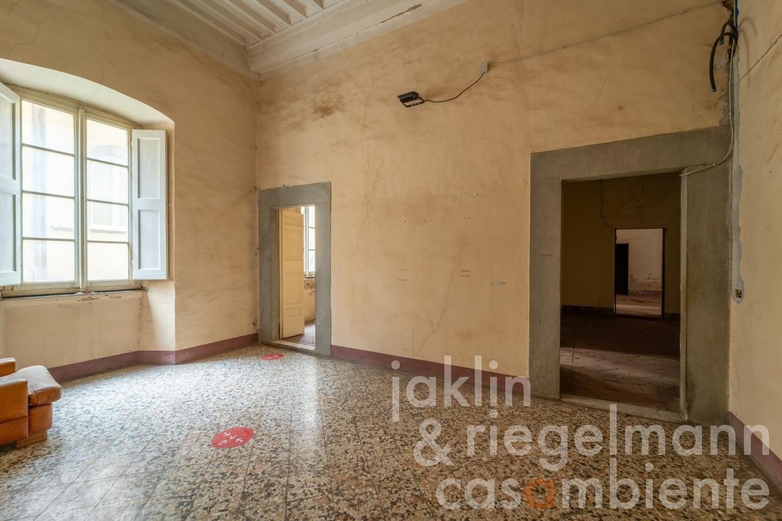 House in Centro, Cortona, Tuscany 2 - 19169791