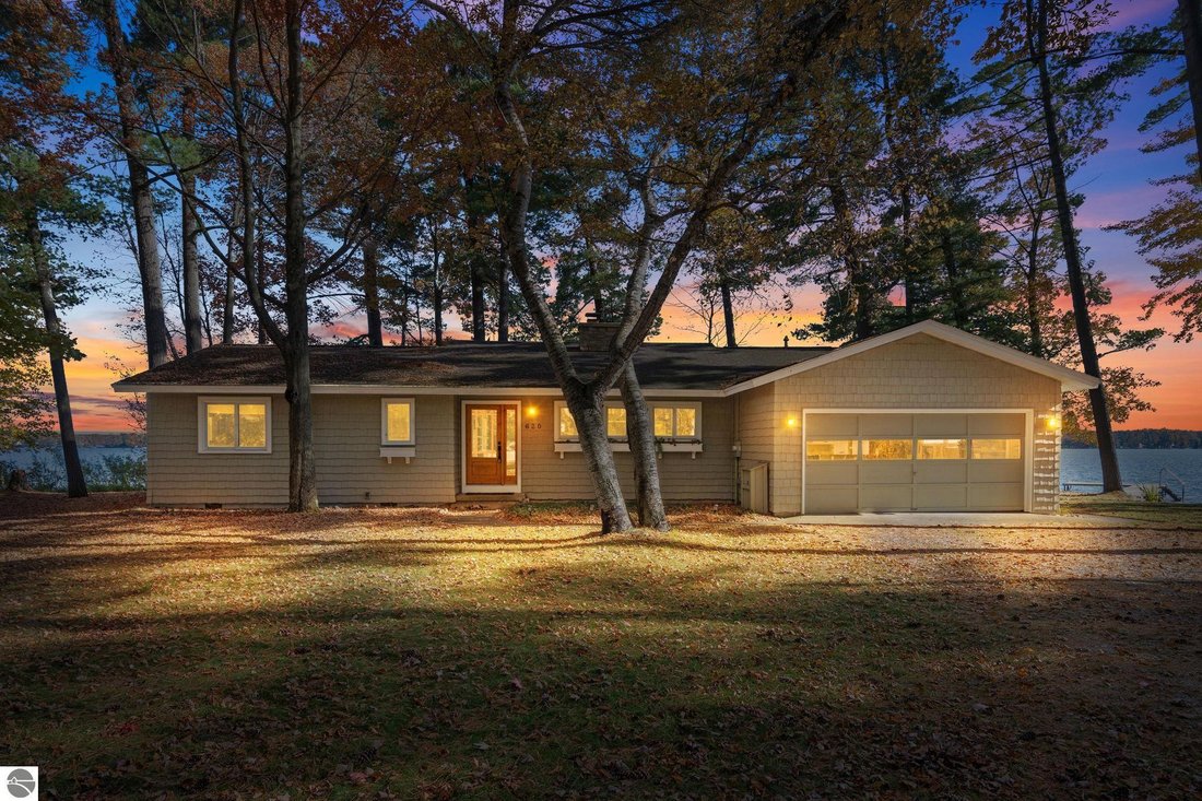 House in Traverse City, Michigan, United States 3 - 19181833