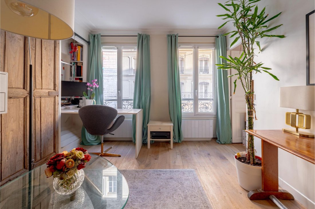 Apartment in Léon-Blum Folie-Regnault, Paris 11e Arrondissement, Paris 1 - 19151871