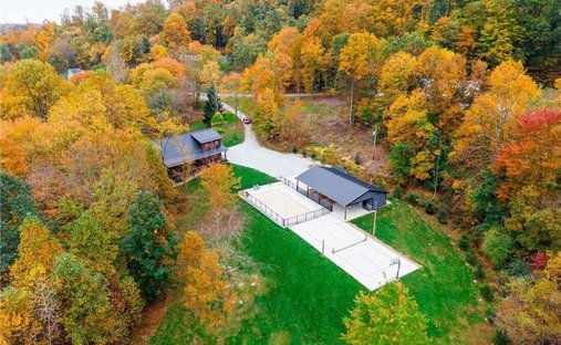 House in New Philadelphia, Ohio, United States 1