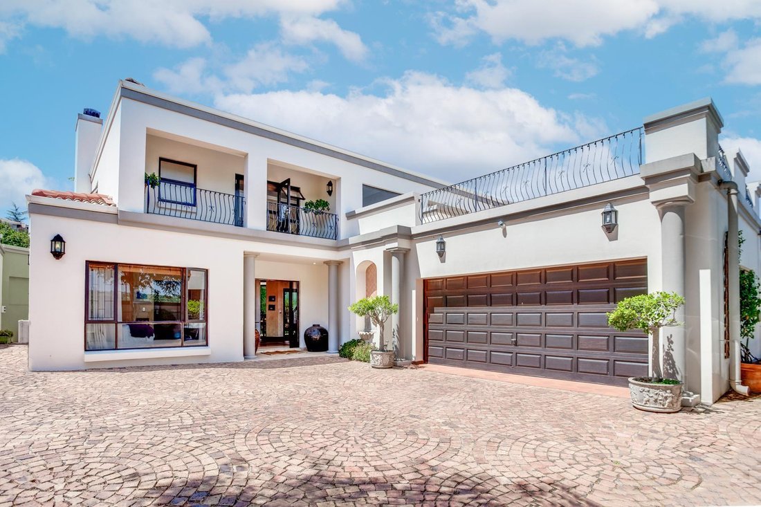 Maisons de campagne à Bryanston, Gauteng, Afrique du Sud 1 - 19174040