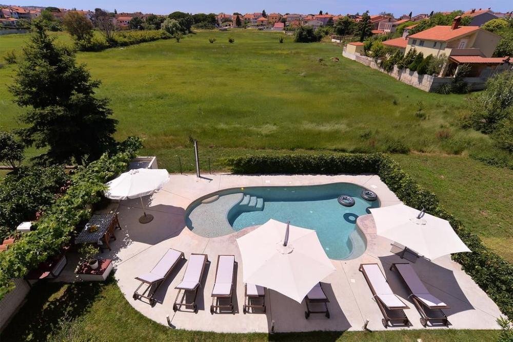 Otros en Valbandon, Istria, Croacia 2 - 16054556