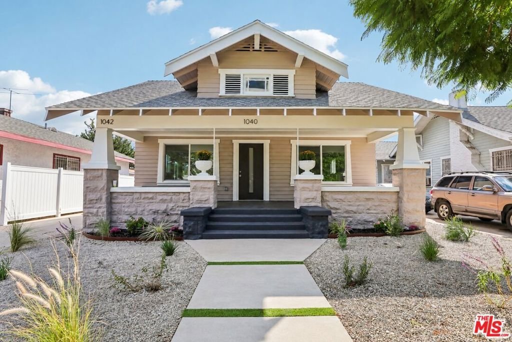 Los Angeles, California, United States 3 - 19179586