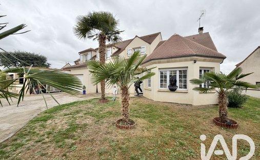 Maison à Saint-Mesmes, Île-de-France, France 1