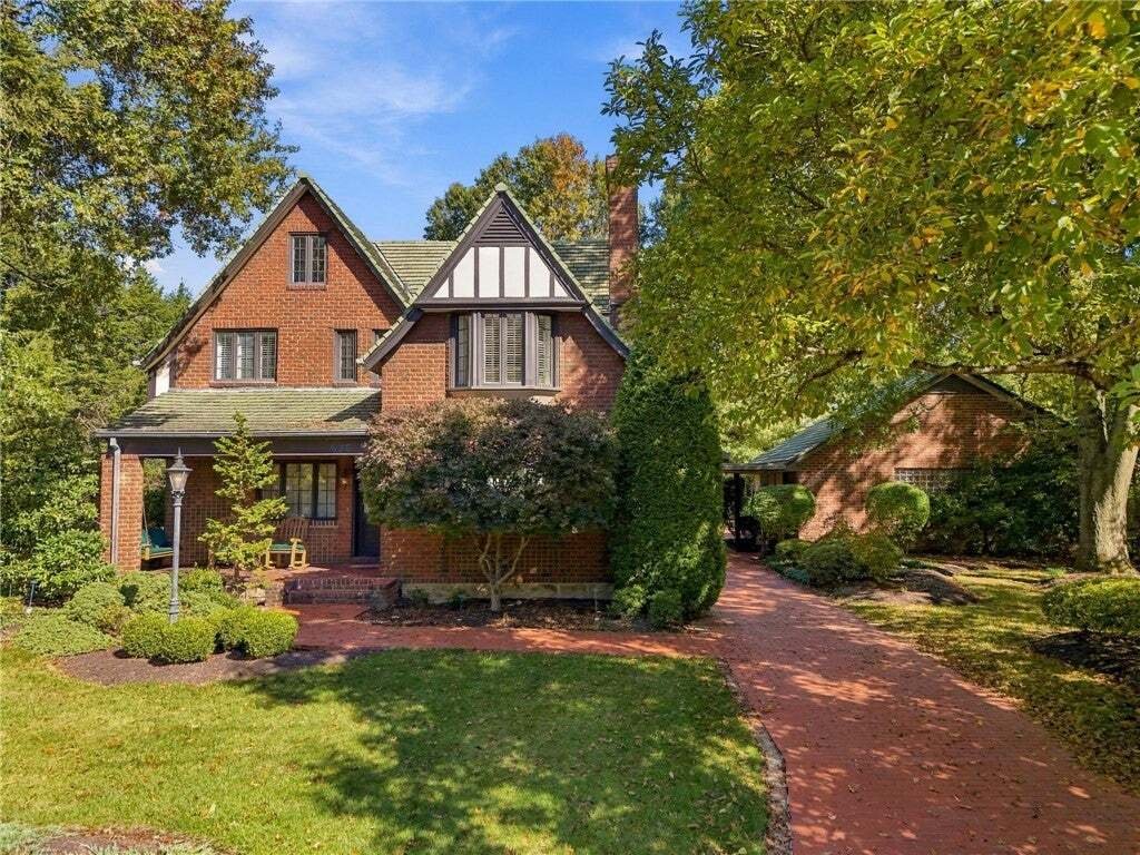 House in Bridgeville, Pennsylvania, United States 4 - 19176737